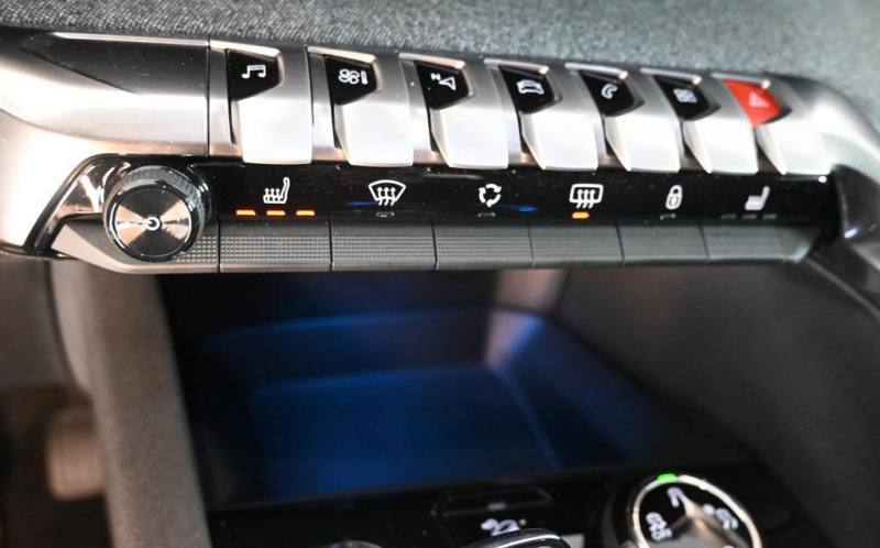 PEUGEOT 3008 PEUGEOT 3008