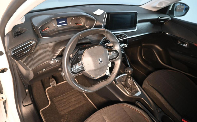 PEUGEOT 208 PEUGEOT 208
