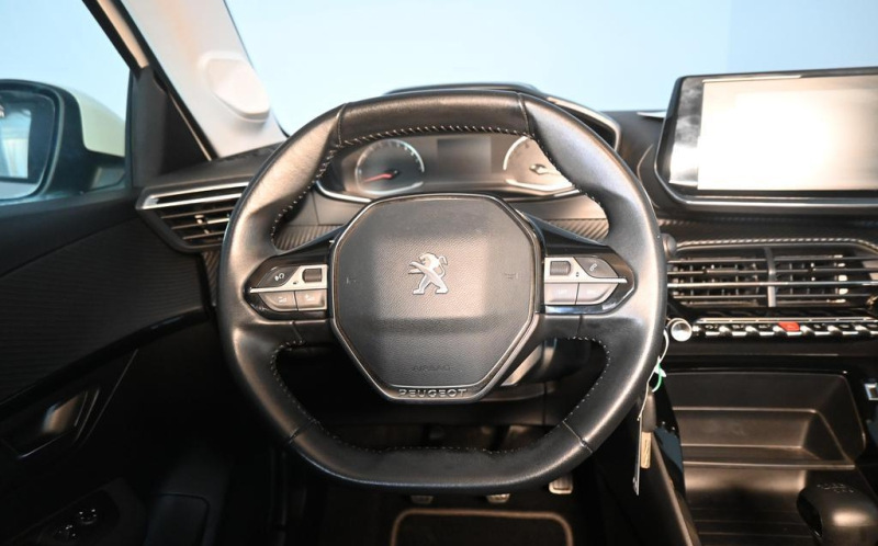 PEUGEOT 208 PEUGEOT 208