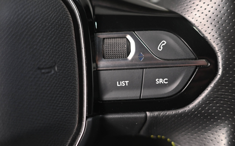 PEUGEOT 2008 PEUGEOT 2008