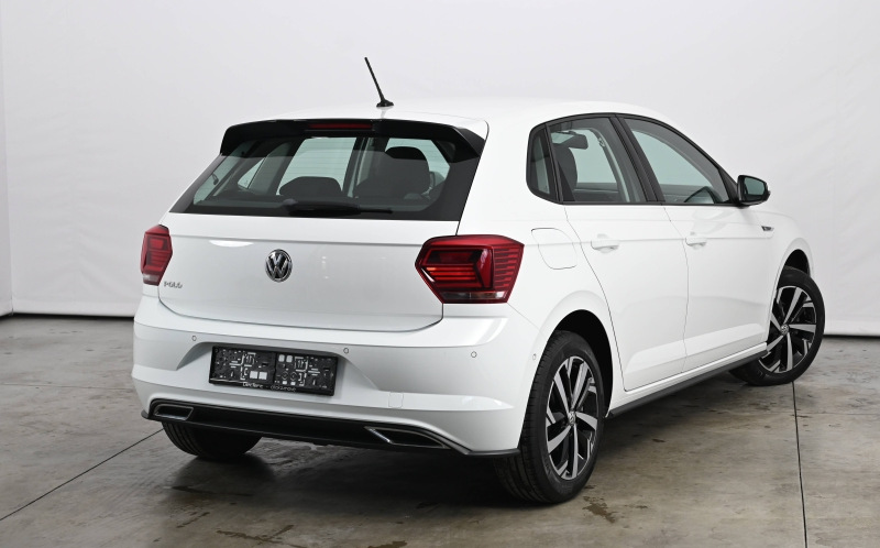 VOLKSWAGEN Polo