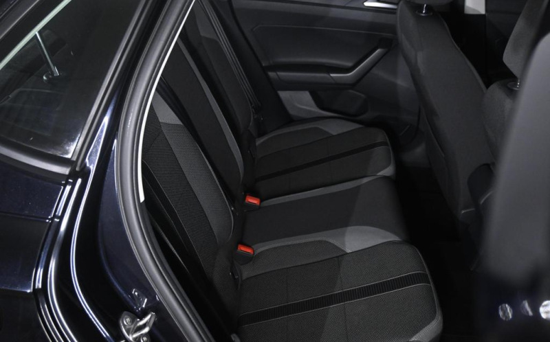 VOLKSWAGEN Polo VOLKSWAGEN Polo