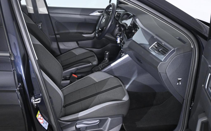 VOLKSWAGEN Polo VOLKSWAGEN Polo