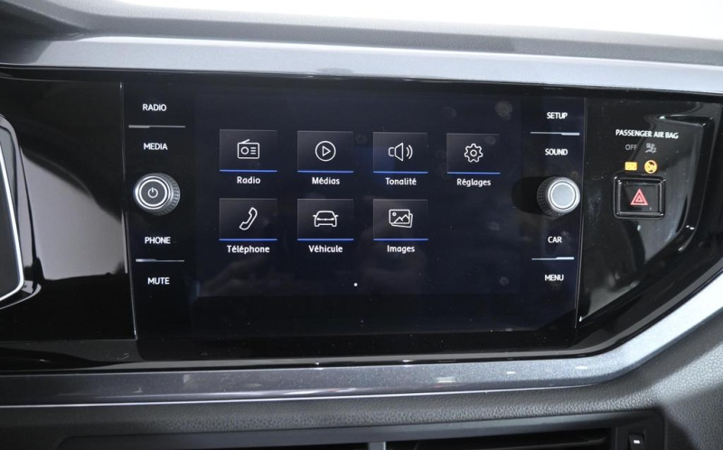 VOLKSWAGEN Polo VOLKSWAGEN Polo