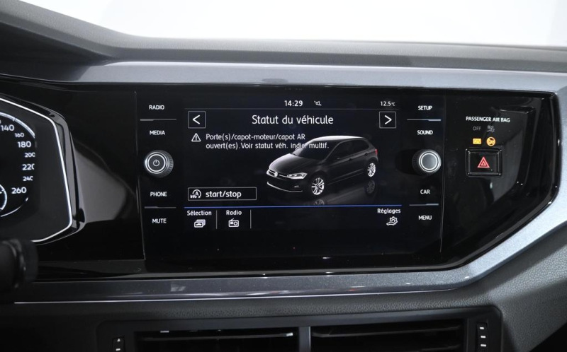 VOLKSWAGEN Polo VOLKSWAGEN Polo