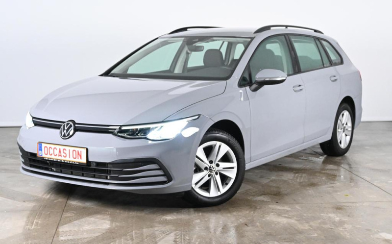 VOLKSWAGEN Golf SW