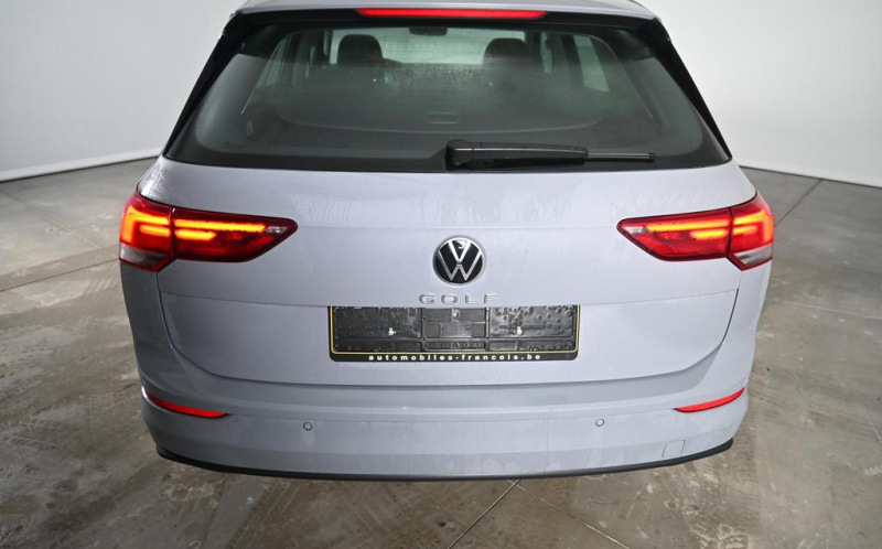VOLKSWAGEN Golf SW