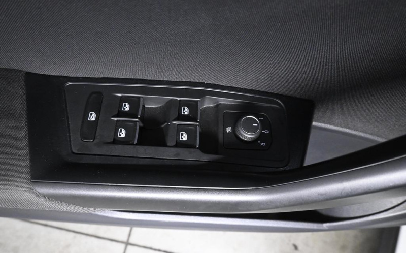 VOLKSWAGEN T-Roc VOLKSWAGEN T-Roc