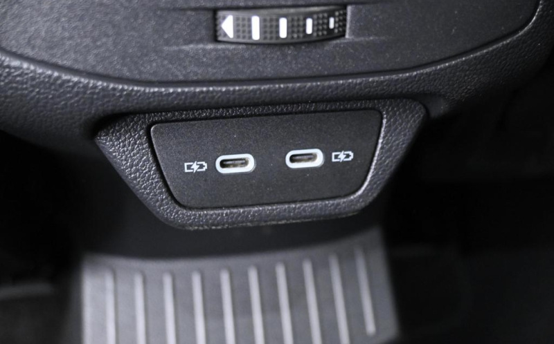 VOLKSWAGEN T-Roc VOLKSWAGEN T-Roc