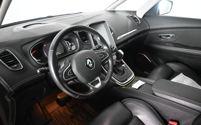 RENAULT Grand Scenic