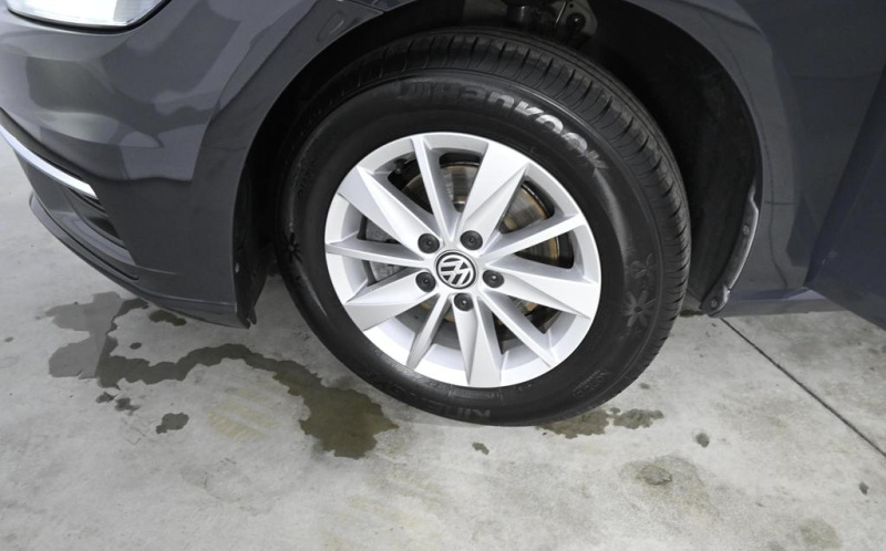 VOLKSWAGEN Golf VOLKSWAGEN Golf