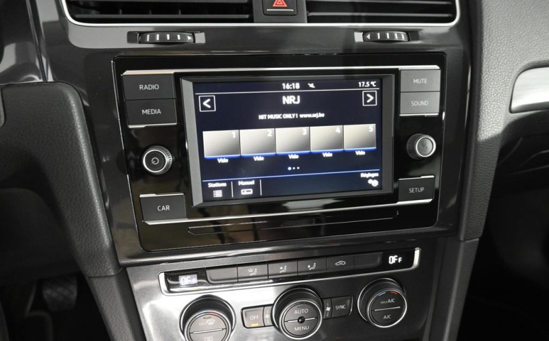 VOLKSWAGEN Golf VOLKSWAGEN Golf