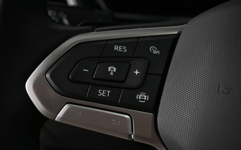 VOLKSWAGEN T-Cross VOLKSWAGEN T-Cross