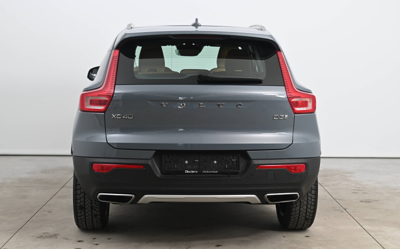 VOLVO XC40 VOLVO XC40
