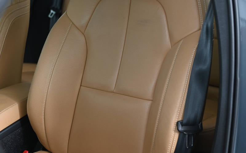 VOLVO XC40 VOLVO XC40