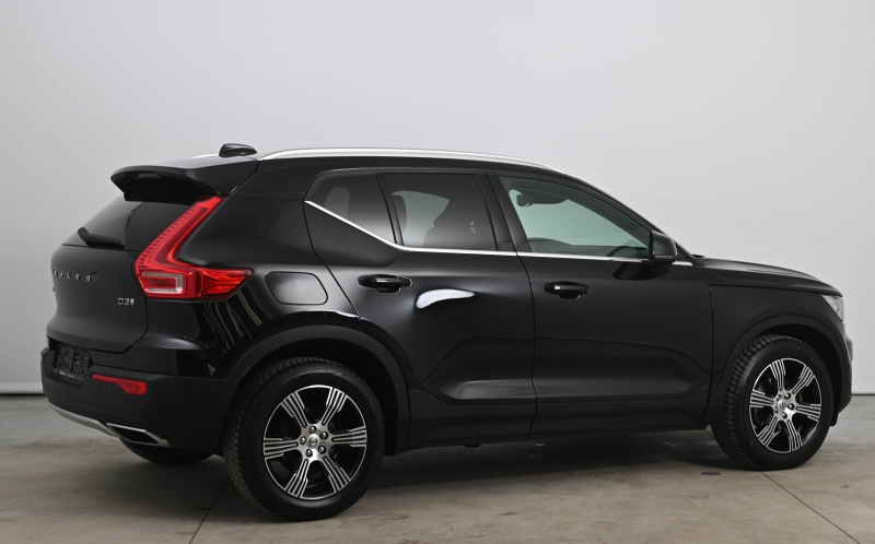 VOLVO XC40 VOLVO XC40