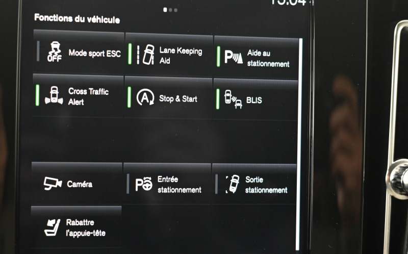 VOLVO XC40 VOLVO XC40