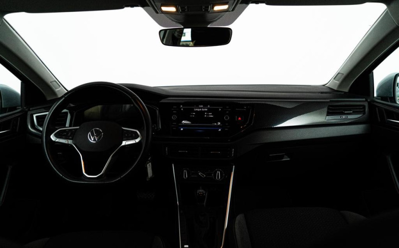 VOLKSWAGEN Polo VOLKSWAGEN Polo