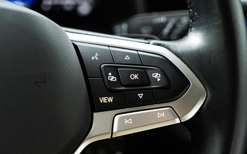 VOLKSWAGEN Polo VOLKSWAGEN Polo