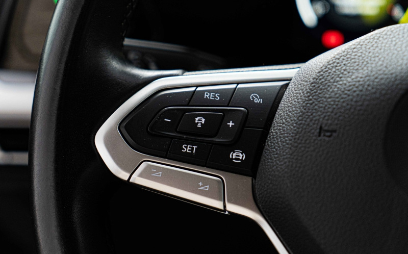 VOLKSWAGEN Golf VOLKSWAGEN Golf