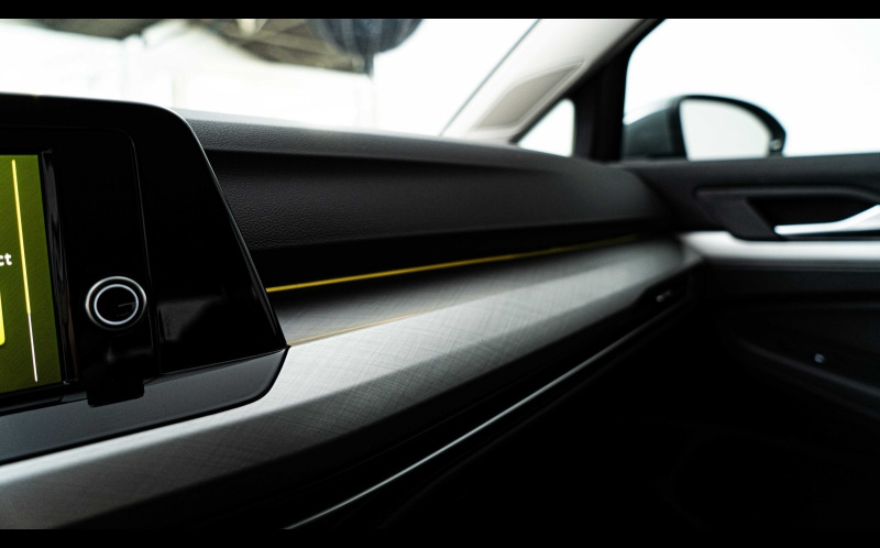 VOLKSWAGEN Golf VOLKSWAGEN Golf