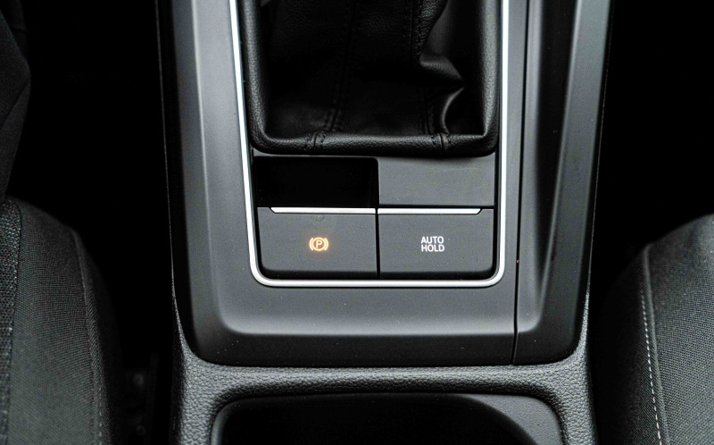 VOLKSWAGEN Golf VOLKSWAGEN Golf