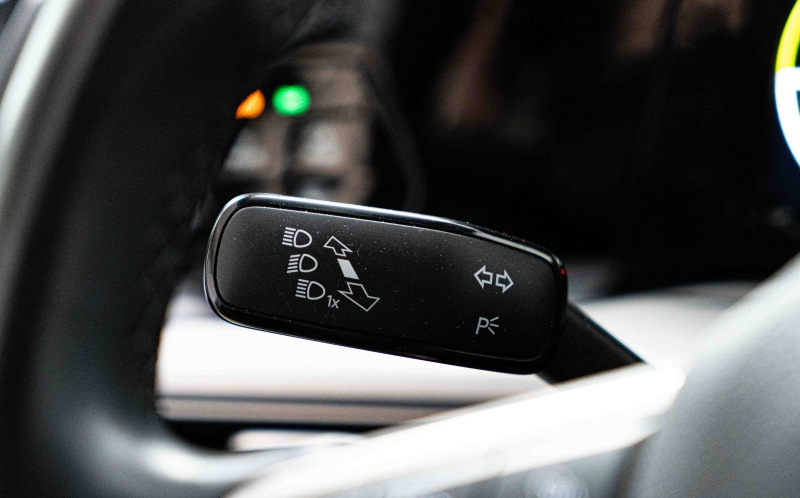 VOLKSWAGEN Golf VOLKSWAGEN Golf