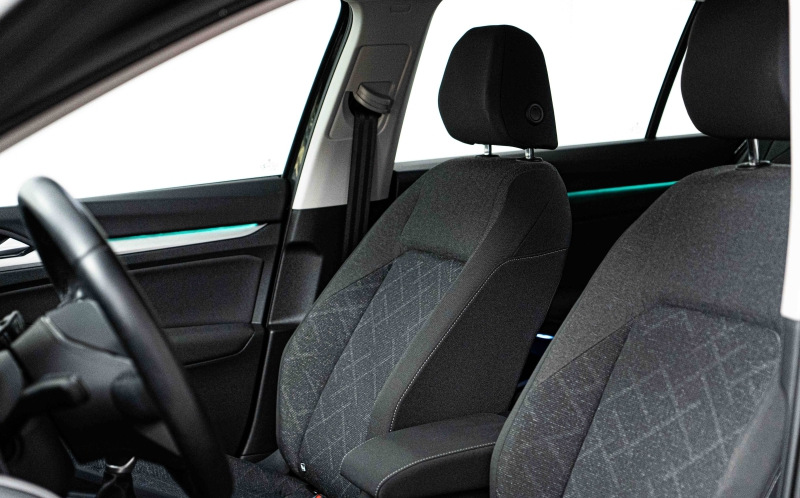 VOLKSWAGEN Golf VOLKSWAGEN Golf