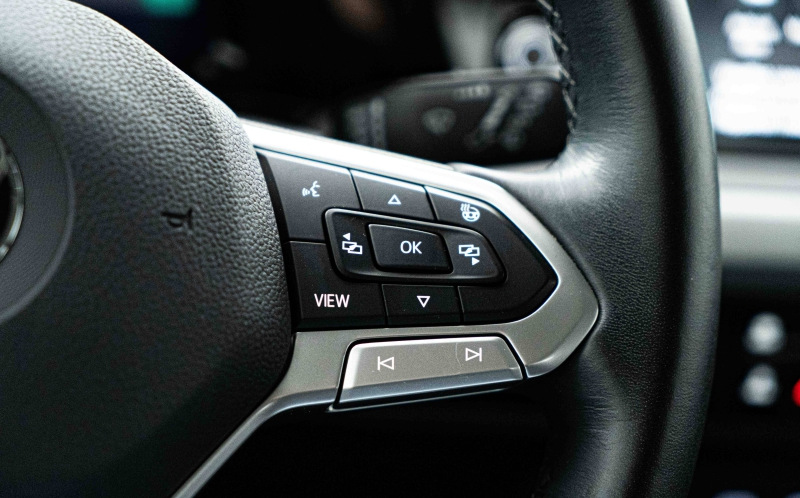 VOLKSWAGEN Golf VOLKSWAGEN Golf