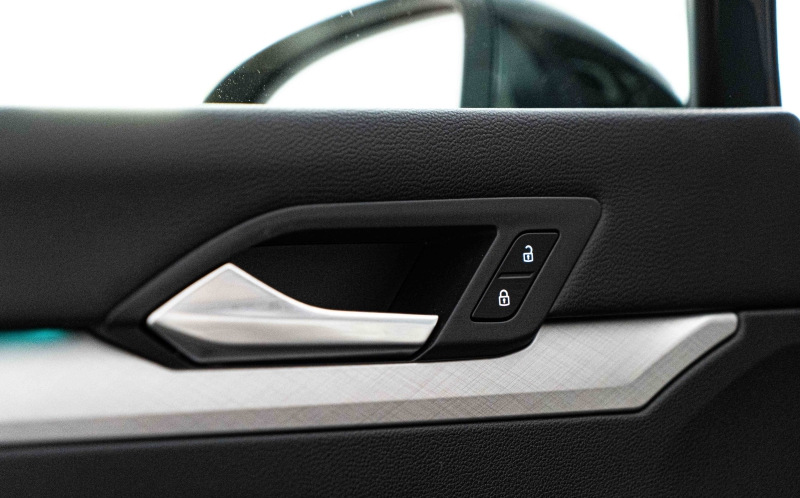 VOLKSWAGEN Golf VOLKSWAGEN Golf