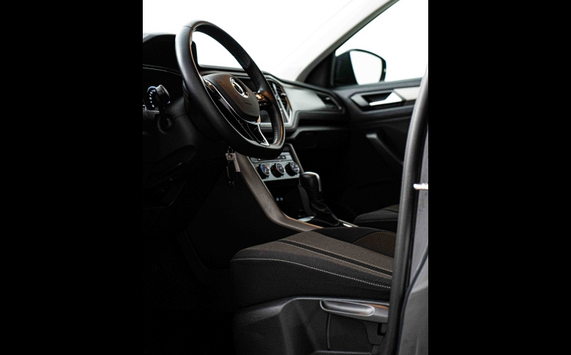 VOLKSWAGEN T-Roc VOLKSWAGEN T-Roc