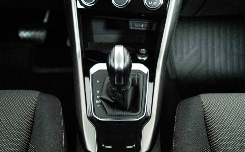 VOLKSWAGEN T-Roc VOLKSWAGEN T-Roc