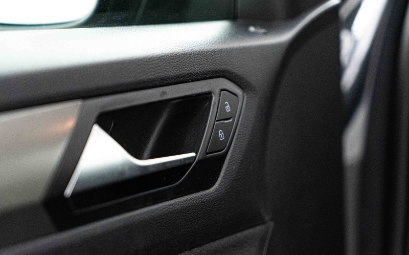 VOLKSWAGEN T-Roc VOLKSWAGEN T-Roc