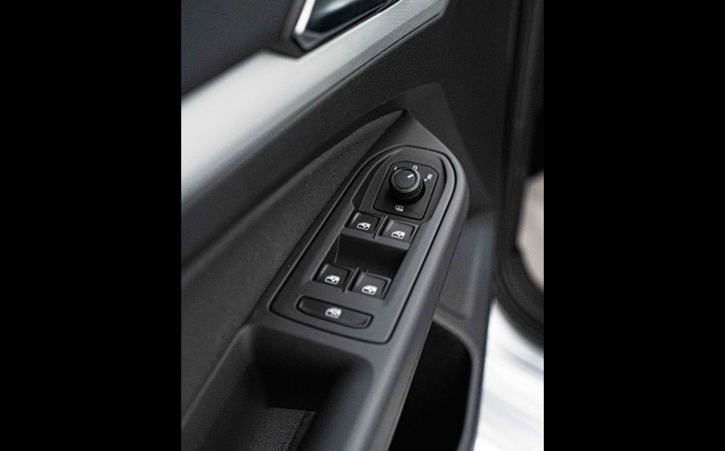 VOLKSWAGEN Golf VOLKSWAGEN Golf