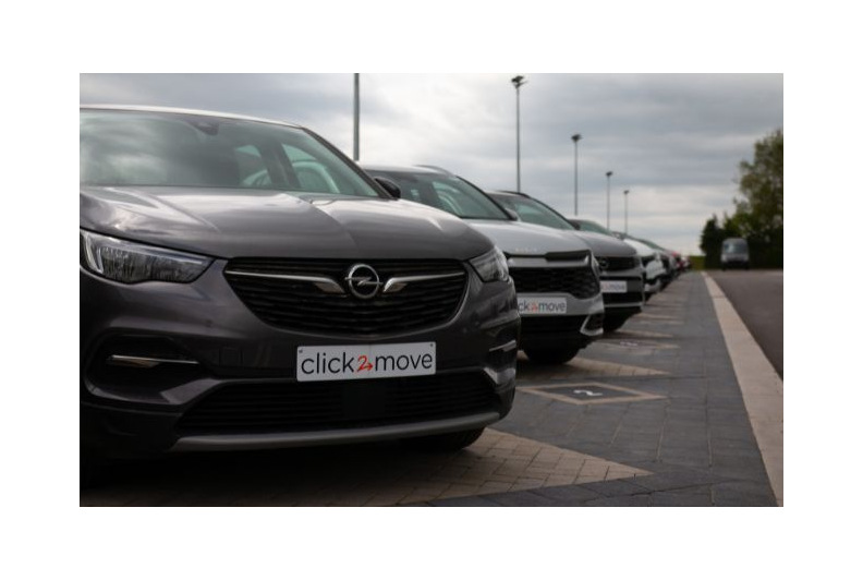 Quels sont les avantages du crédit ballon proposé par un concessionnaire lors de l’achat d’une voiture d’occasion ?