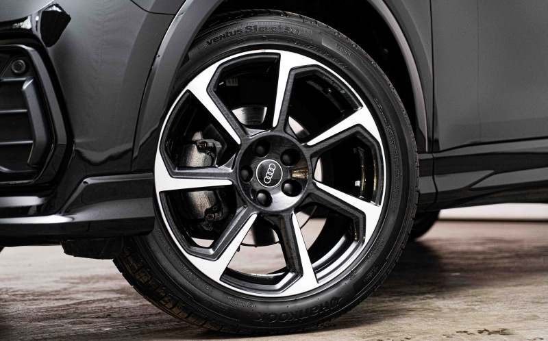 AUDI Q3 AUDI Q3