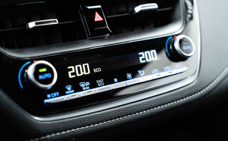 TOYOTA Corolla Touring Spt