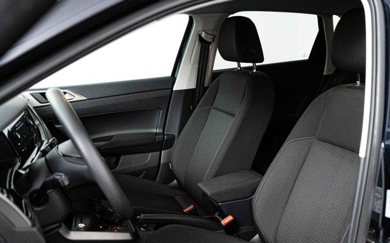 VOLKSWAGEN Polo VOLKSWAGEN Polo