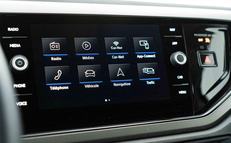 VOLKSWAGEN Polo VOLKSWAGEN Polo