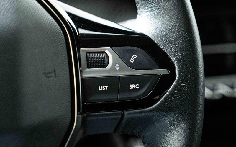 PEUGEOT 208 PEUGEOT 208