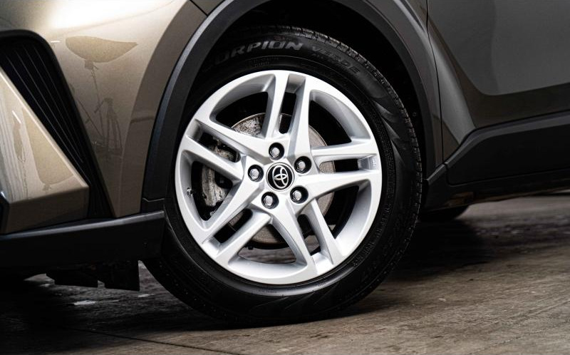 TOYOTA C-HR TOYOTA C-HR