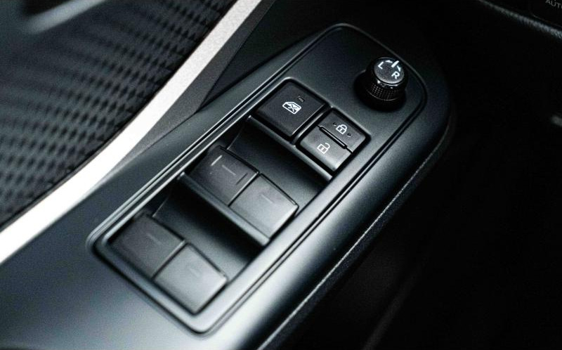 TOYOTA C-HR TOYOTA C-HR