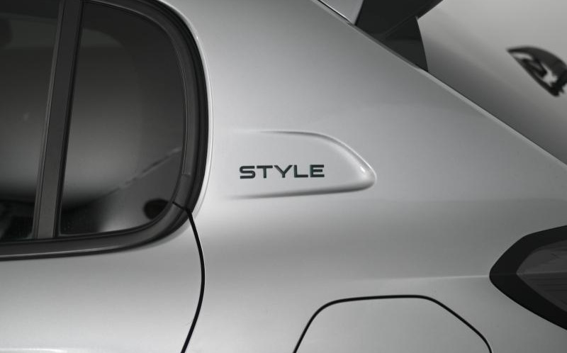 PEUGEOT 208 PEUGEOT 208
