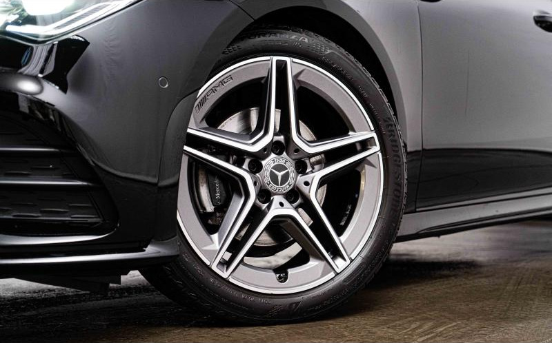 MERCEDES-BENZ CLA Shooting Brake