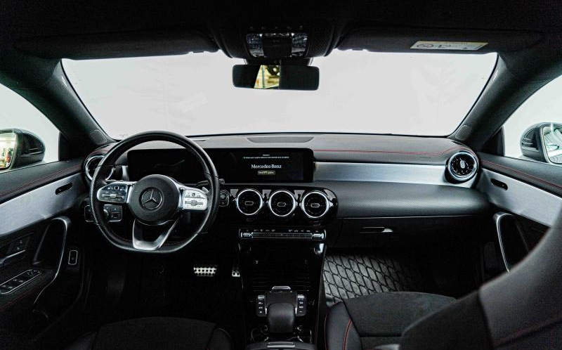 MERCEDES-BENZ CLA Shooting Brake