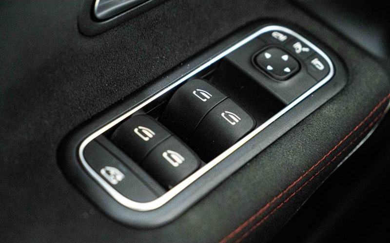 MERCEDES-BENZ CLA Shooting Brake