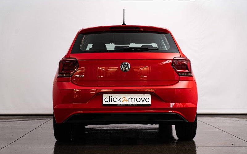 VOLKSWAGEN Polo