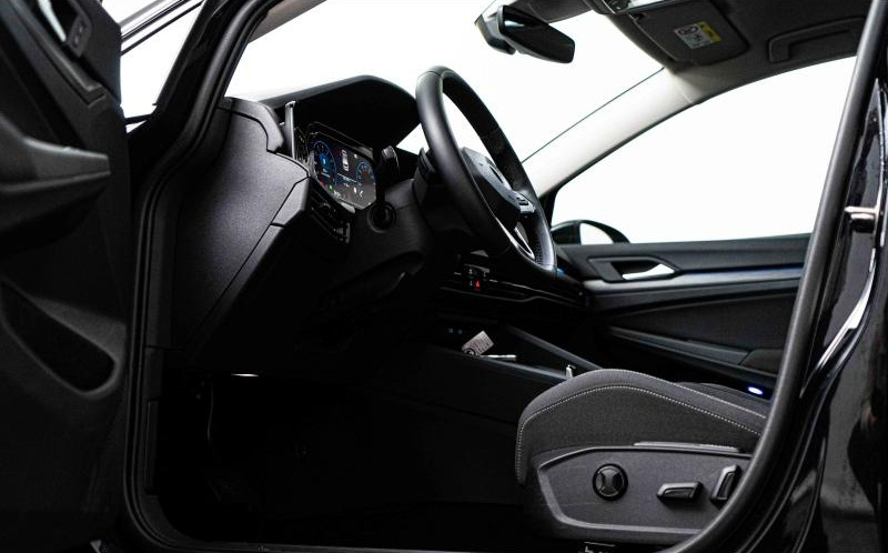 VOLKSWAGEN Golf VOLKSWAGEN Golf