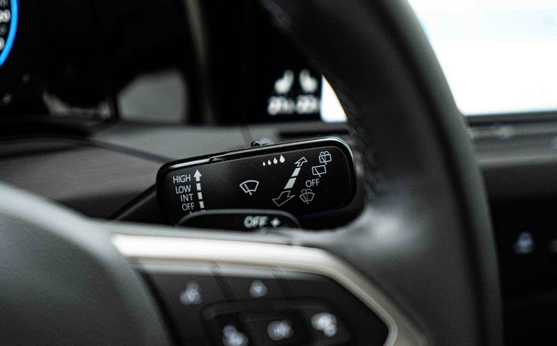 VOLKSWAGEN Golf VOLKSWAGEN Golf