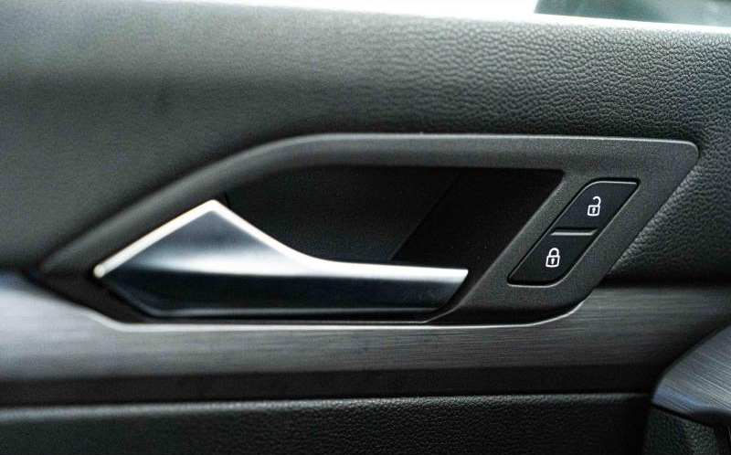 VOLKSWAGEN Golf VOLKSWAGEN Golf